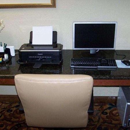 Country Inn & Suites By Radisson, Wilson, Nc Extérieur photo